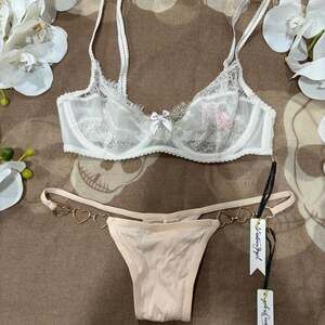 Victorias secret white lace bra
